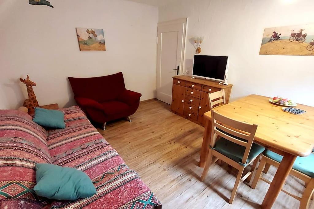 Gemuetliche Ferienwohnung Auf 2 Etagen Mit Dachterrasse Wangen im Allgäu Buitenkant foto